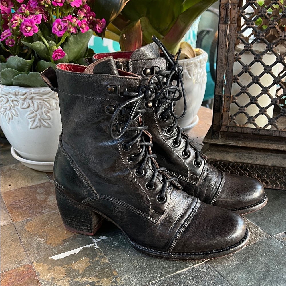 BED|STU Judgement Black rustic Lace Up Boots 8